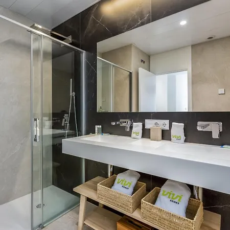 Vivi Homes - Alma Pool, Gym, Sauna, Terrace & Sea View Apartament *