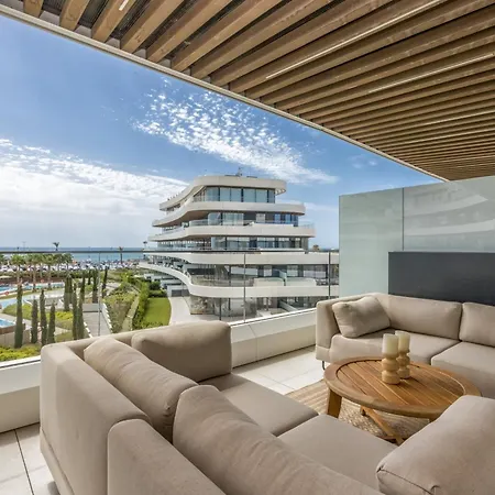 Vivi Homes - Alma Pool, Gym, Sauna, Terrace & Sea View Apartament *